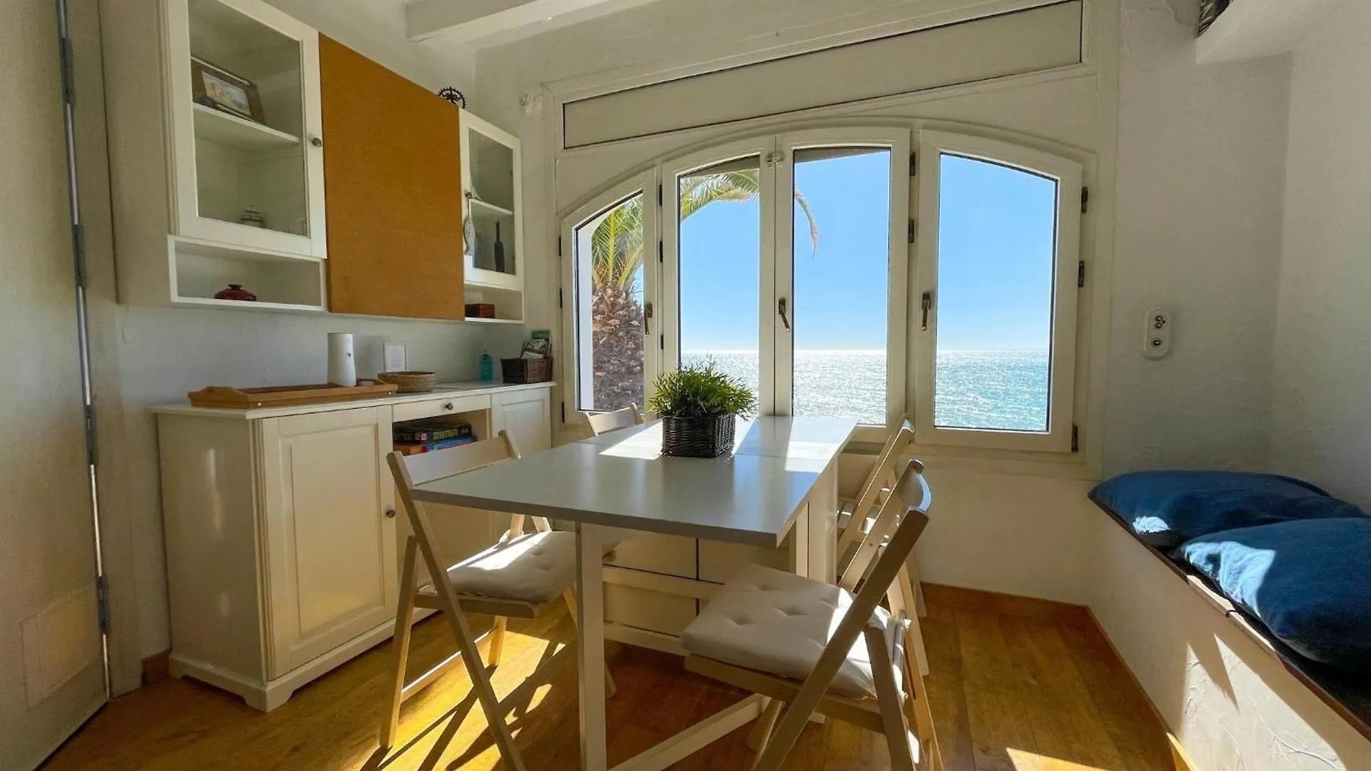 Apartment Raco Vilanova i la Geltrú 0*,